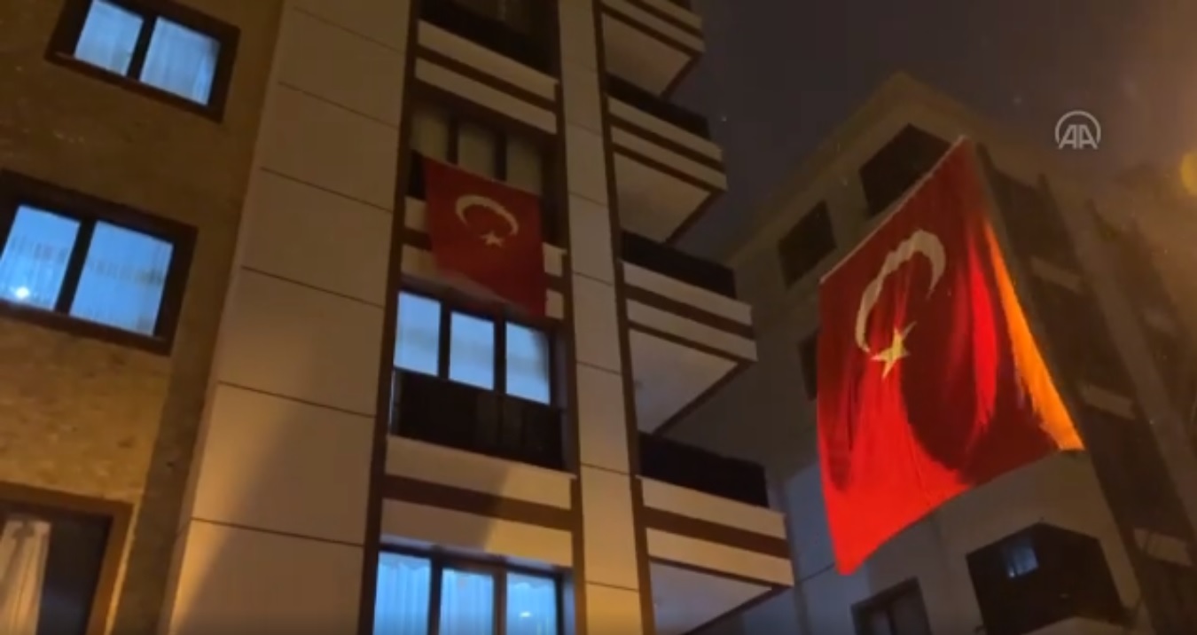 Minibüs asker eğlencesi yapan gruba çarptı: 1 ölü, 3 yaralı - Liberal Gazetesi